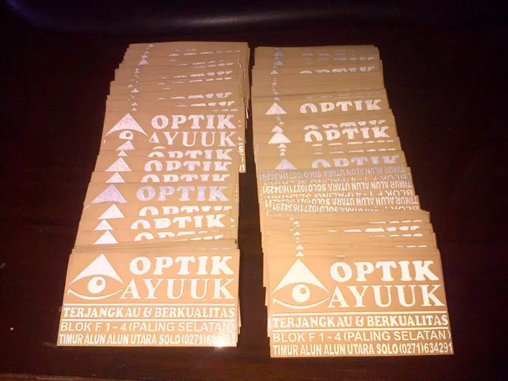 Buat stiker logo sticker tulisan cutting printing skotlit striping