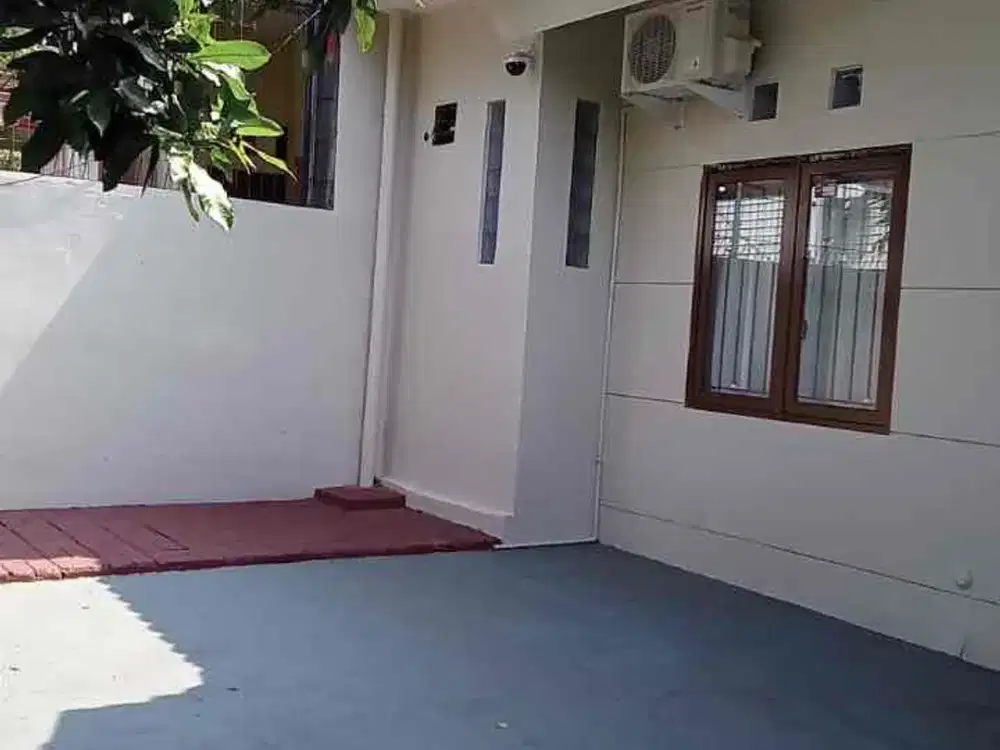 Rumah cantik kencana lokas bsd dekat stasiun