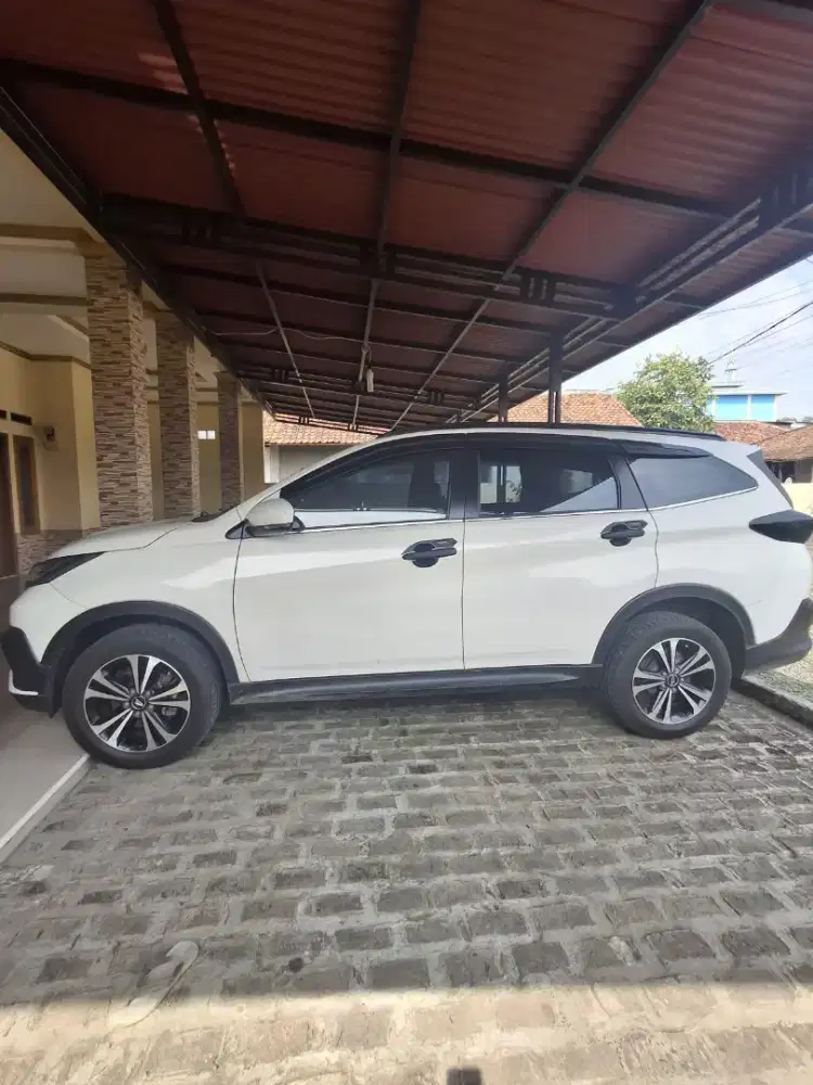 Terios 1.5 R MT 2019