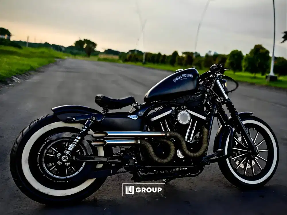FOR SALE!! Harley-Davidson Iron 883 2015