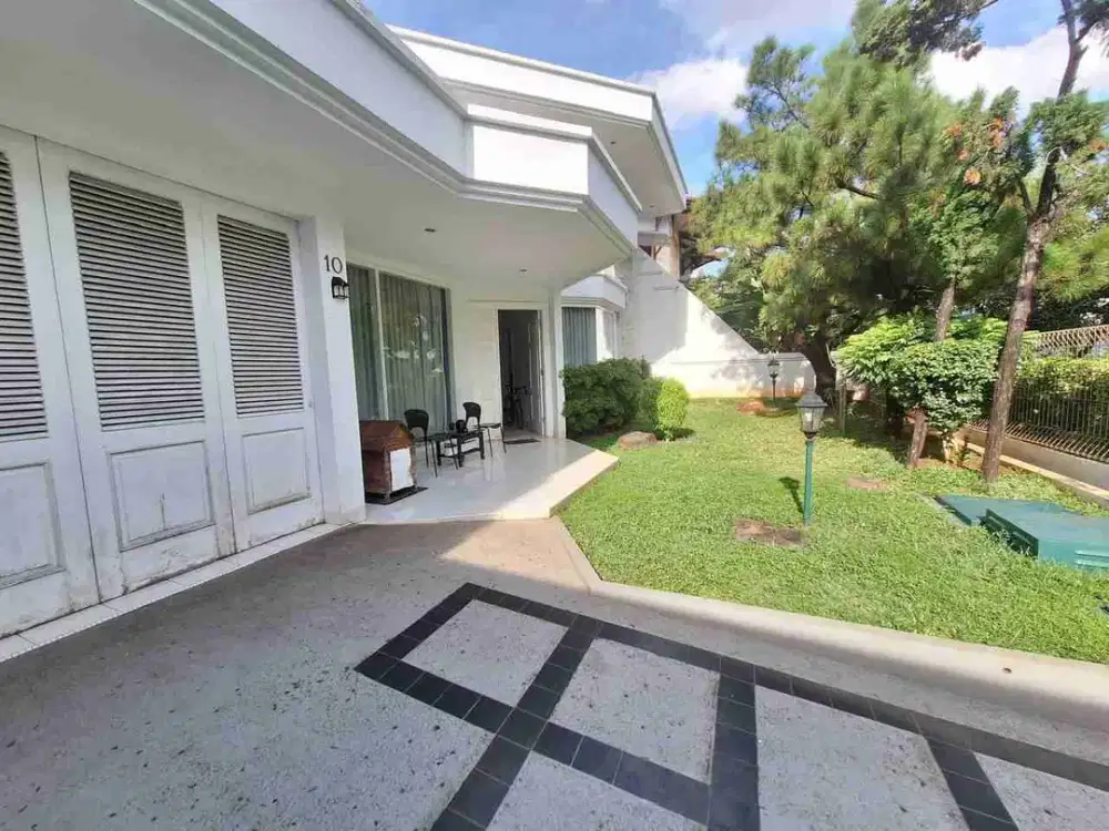 Dijual Rumah di Bukit Gading Vila 2 lantai Kelapa Gading Jakarta Utara Siap Huni Lokasi Bagus