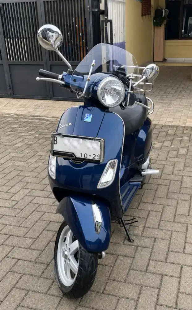 Vespa LX 150 ie 2011