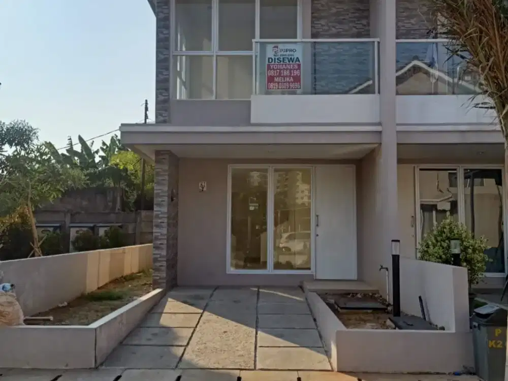 Disewakan rumah 2 lantai siap huni di taman surya