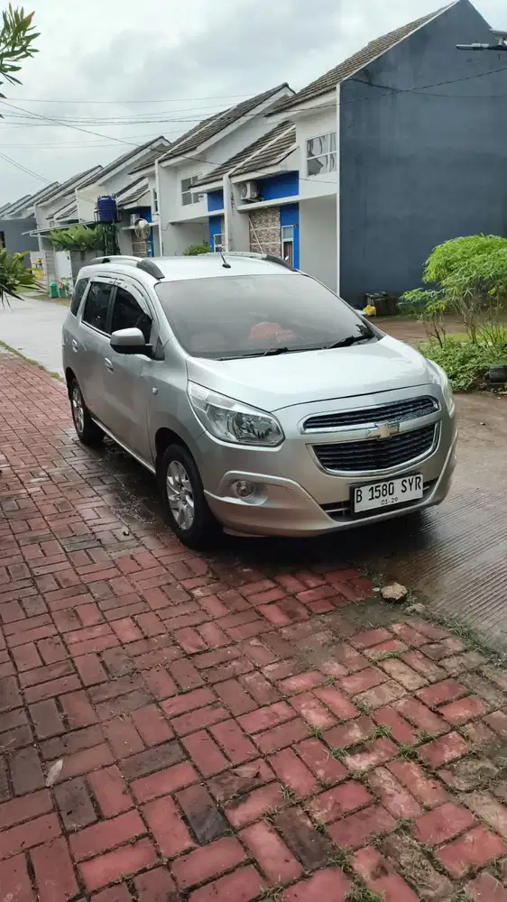 Chevrolet Spin 2013 Bensin