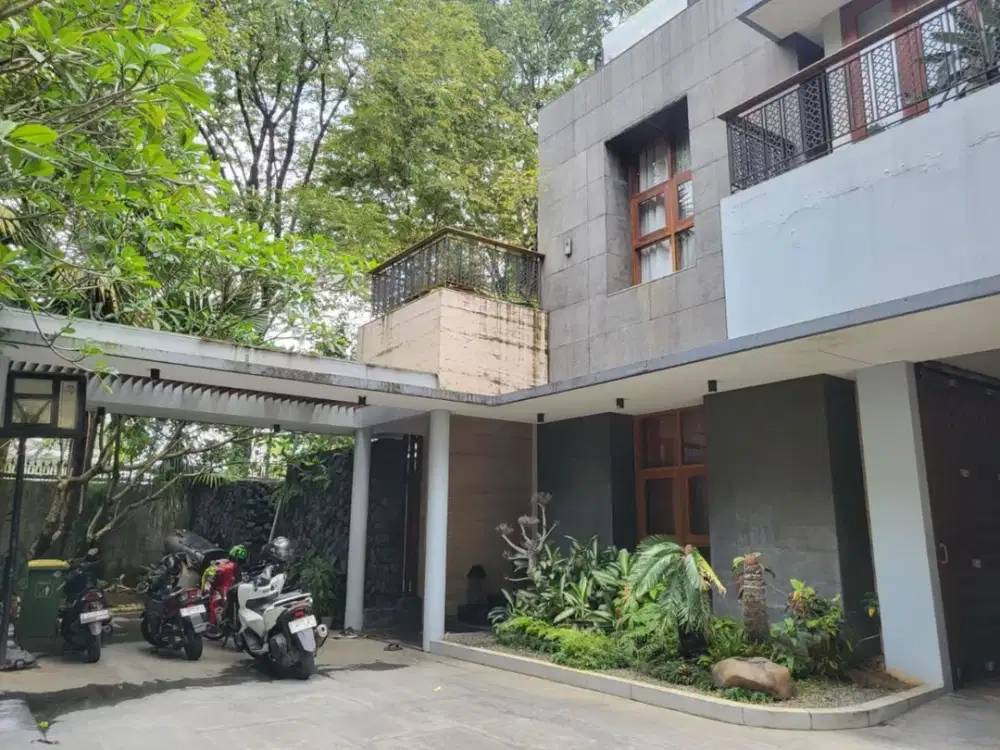 DIJUAL RUMAH MEWAH PATRA KUNINGAN JAKARTA SELATAN