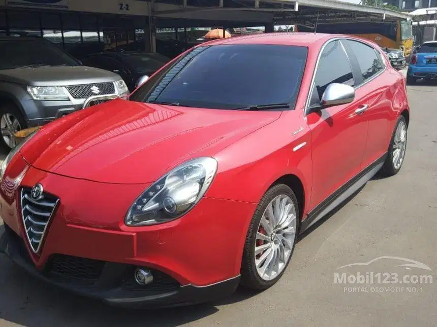 Daihatsu Sigra Ungu 2010