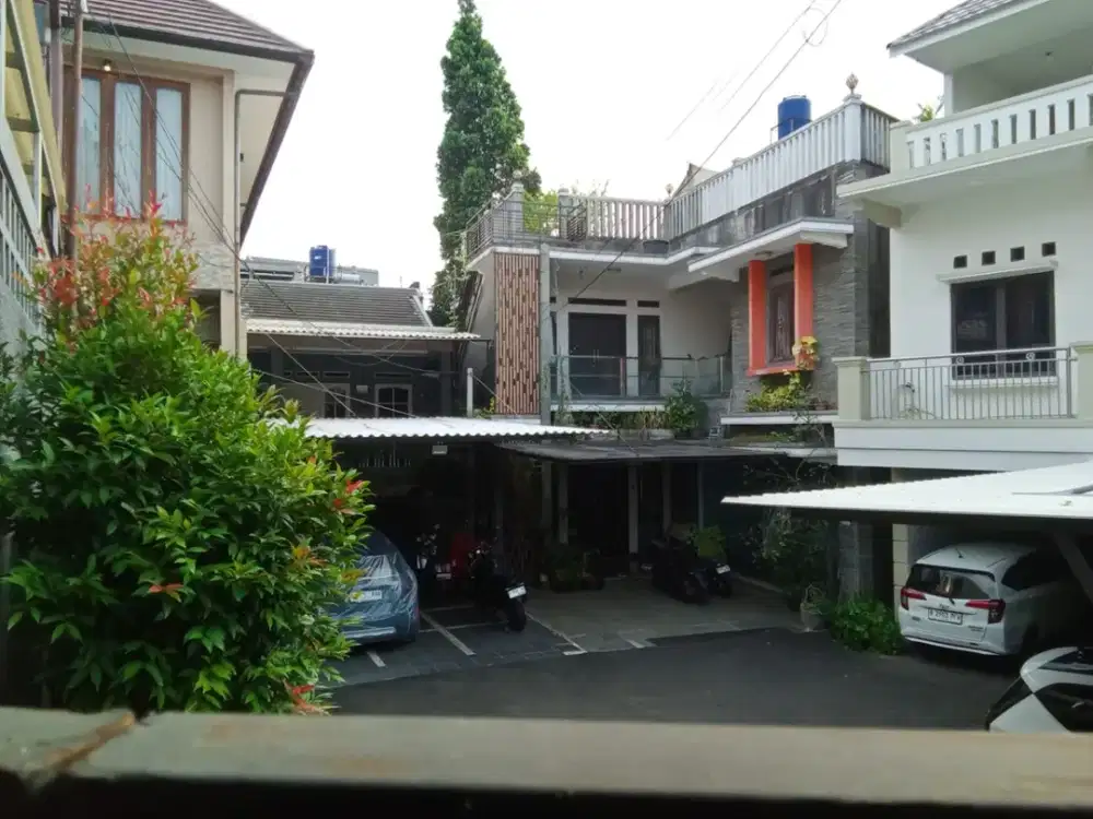 DIJUAL RUMAH MEWAH KRAMAT JATI JAKARTA TIMUR