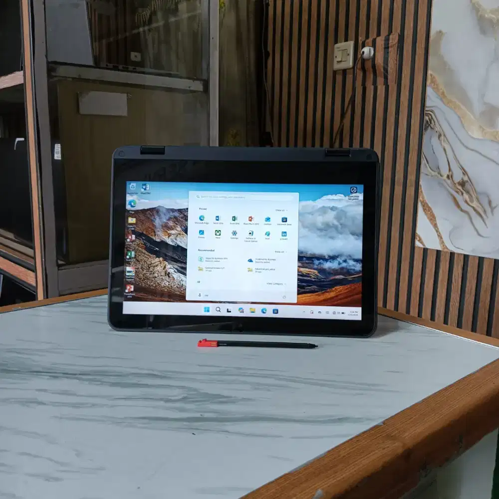 Lenovo 500W gen3 Intel N5100 ram 4Gb touchscreen