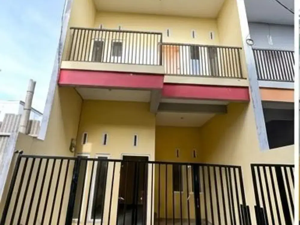 Rumah 2 Lantai Support KPR di Surabaya Timur