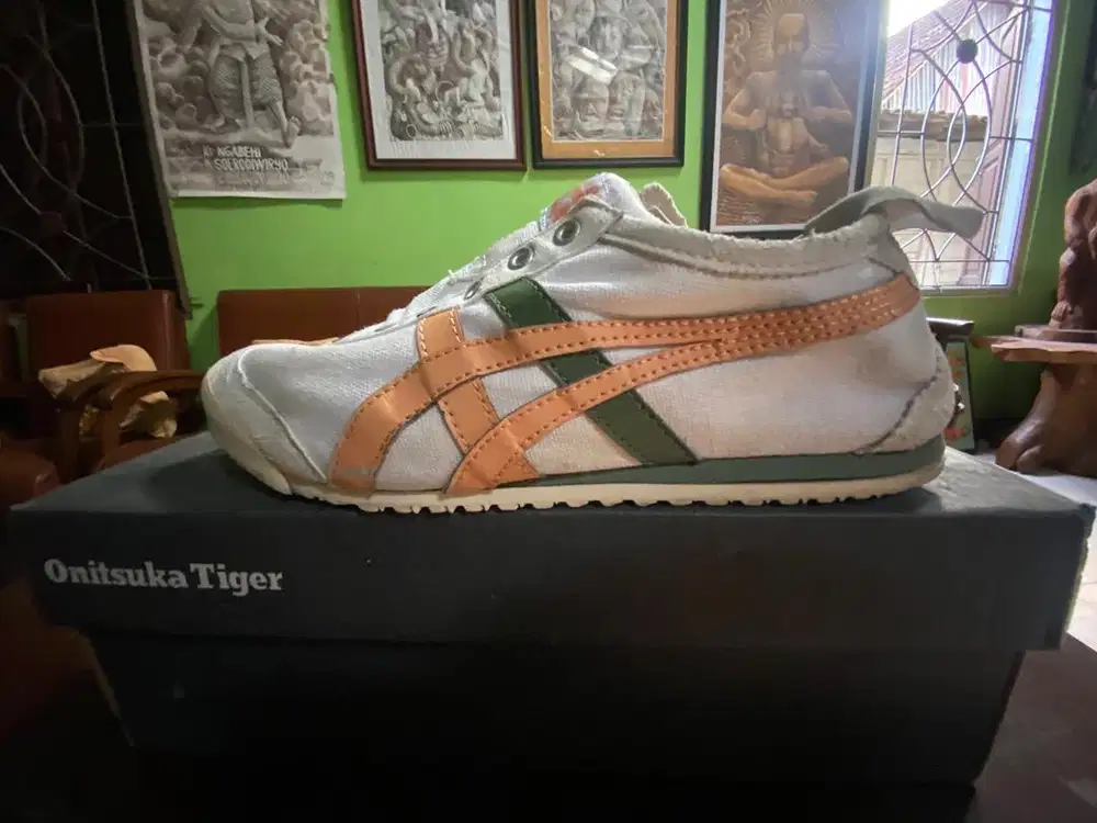 sepatu onitsuka
