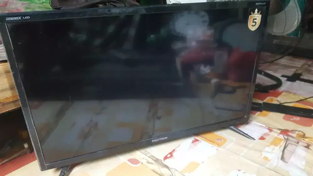 Tv Polytron 32 inch ngeblank