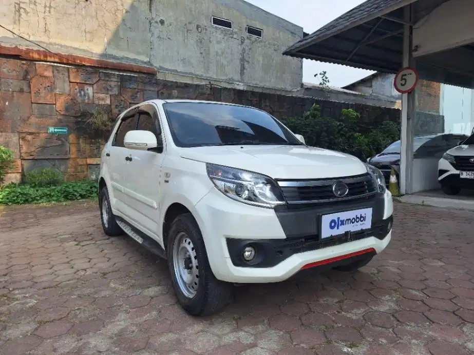 DP MURAH Daihatsu Terios 1.5 X EXTRA Bensin-MT 2017 Putih CWYMB