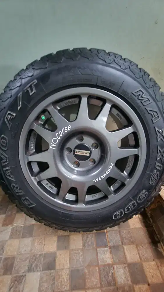 Velg Evocorse R17 lebar 8 et40 
5x114,3