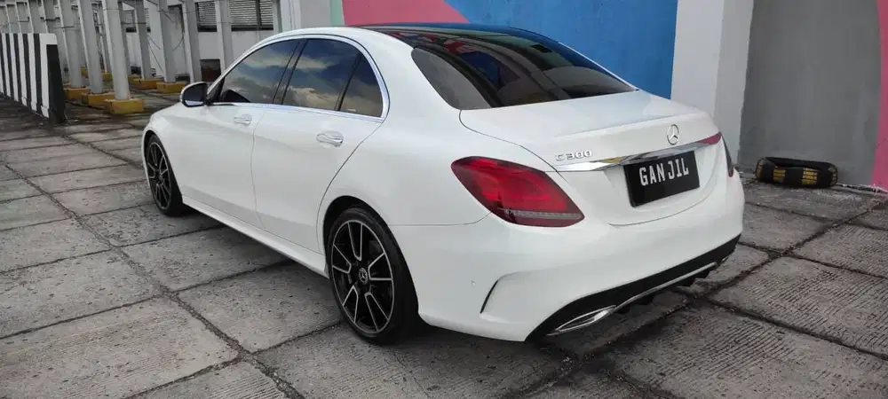 LOW KM 26RB !! Mercedes Benz C300 Amg Final Edition W205 2.0 AT 2020