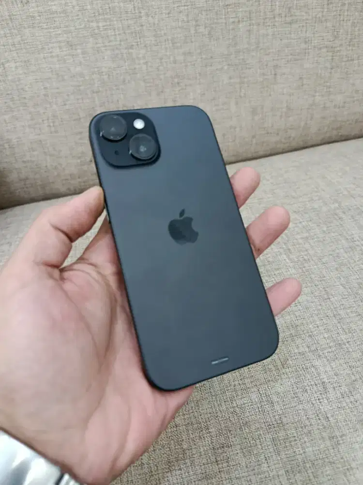 Iphone 15 128gb bh 92% resmi Indonesia