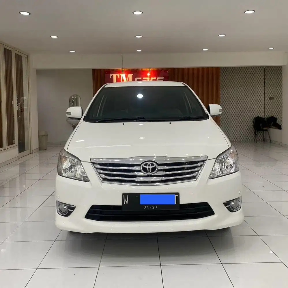 Toyota Kijang Innova V Bensin 2011 Automatic