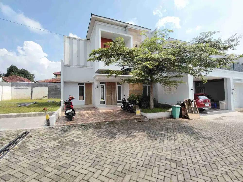 Rumah hook perum elit dekat kampus Unsoed Purwokerto Utara