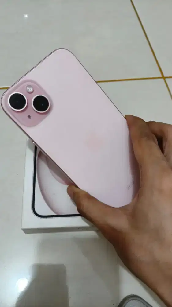 Iphone 15 plus 128gb mulus pemakaian terawat resmi Indonesia