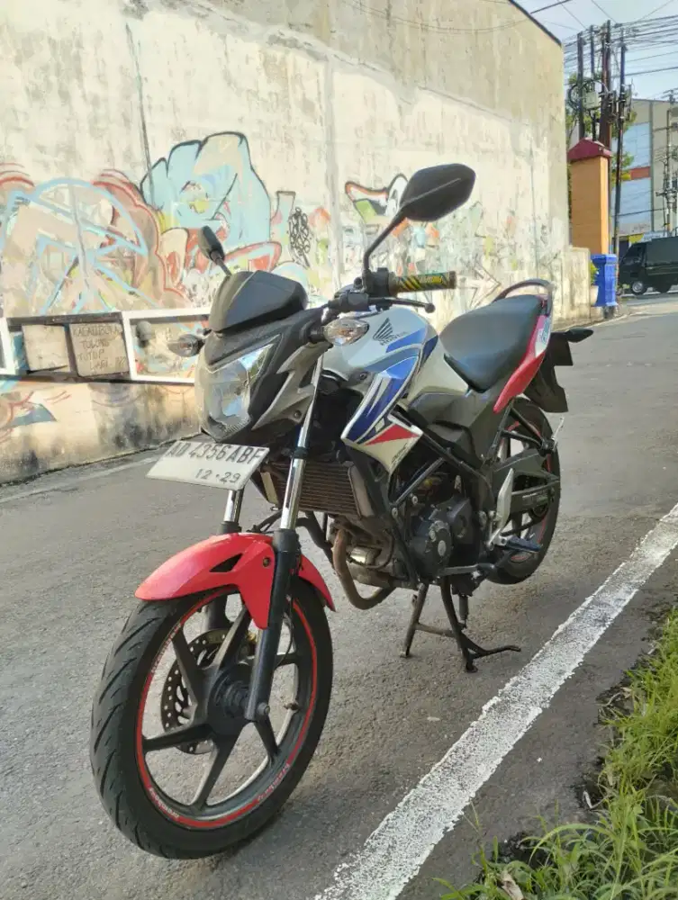 Honda CB150 R 2014