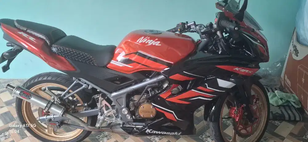 Motor ninja RR 150cc
