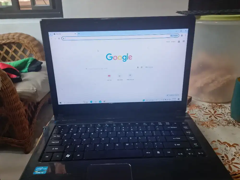 Jual laptop Acer i3 ram 6 gb,