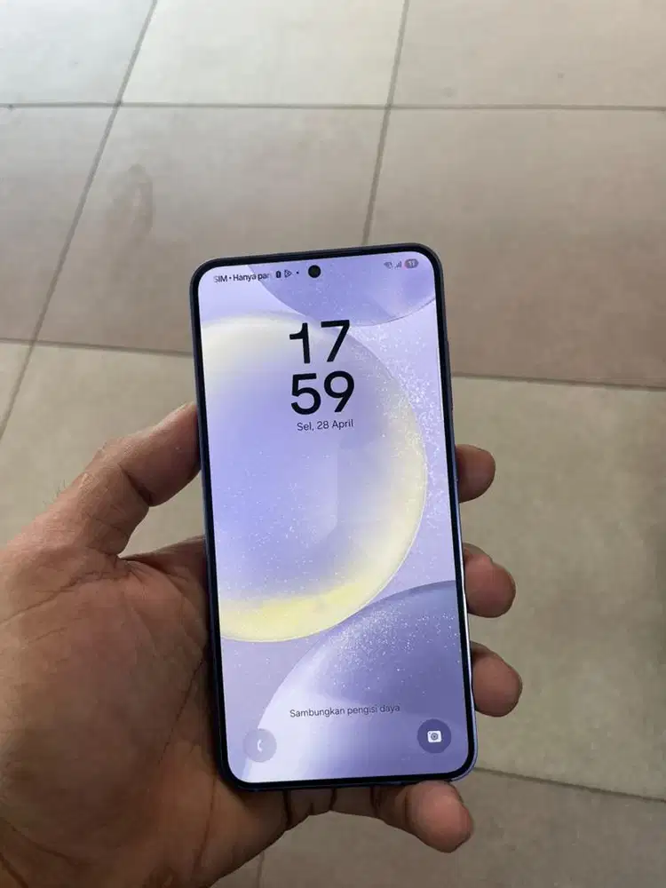 Samsung s24 basic 8/256gb sein