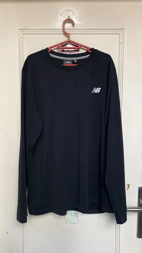 Kaos Long Sleeve NB Size XL