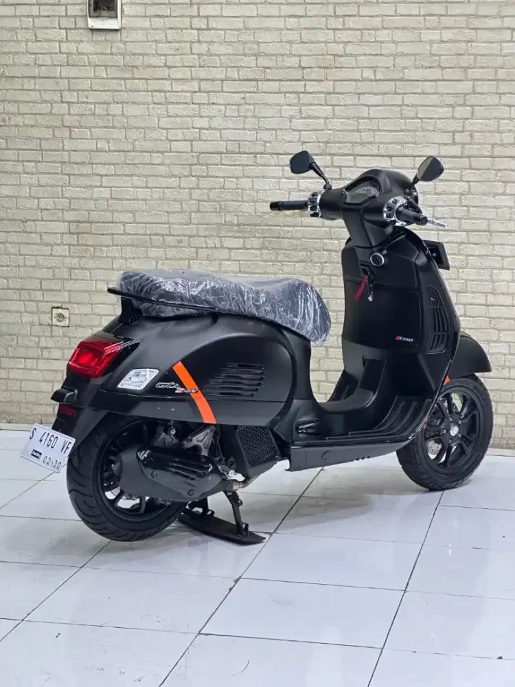 KASTA TERTINGGI‼️Vespa GTS 150 Super Sport ABS PMK 2025 Likenew