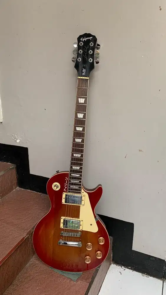 Gitar Elektrik Les Paul Custom