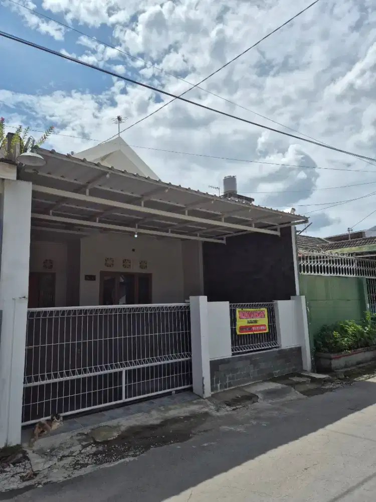 Sewa Rumah elegant di Solo Baru bebas Banjir