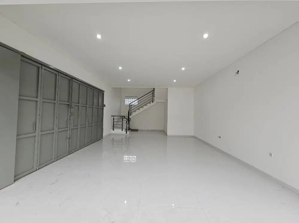 Ruko Cantik 4Lantai Mainroad Ramai Taman Kopo Indah Bandung