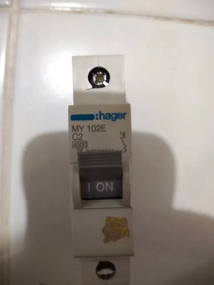 MCB murah seperti baru