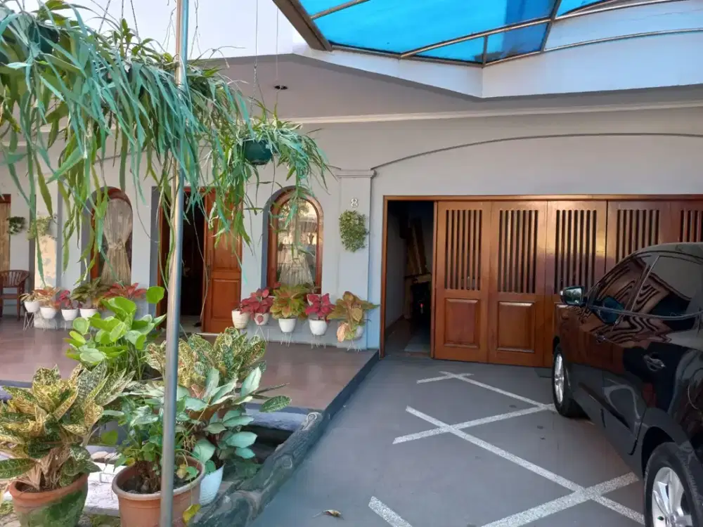 Rumah SHM Hadap Timur luas Semi Furnished di Pesanggrahan Jakarta Selatan