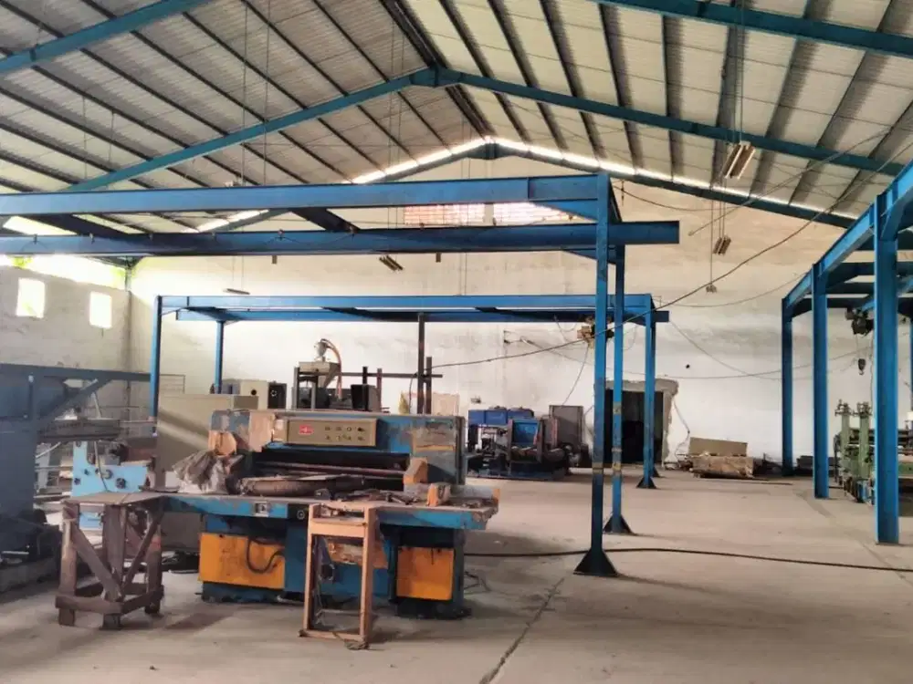 DIJUAL PABRIK/GUDANG DIBAWAH HARGA PASAR MAINROAD KOPO  BANDUNG