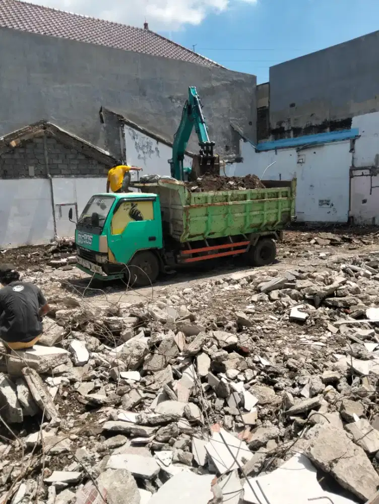 Jasa Pembersihan lahan dan bongkar bangunan