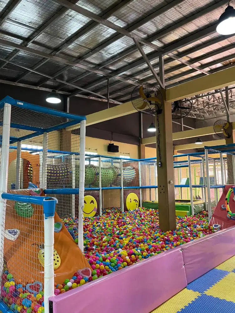 Dijual Playground Rhinoland – Lengkap & Siap Pakai, Cocok untuk Usaha