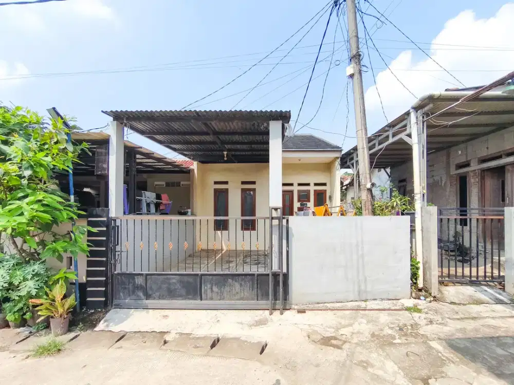 Rumah 1 Lt Strategis 4 Menit ke RS Satria Medika Hadap Timur J-39637