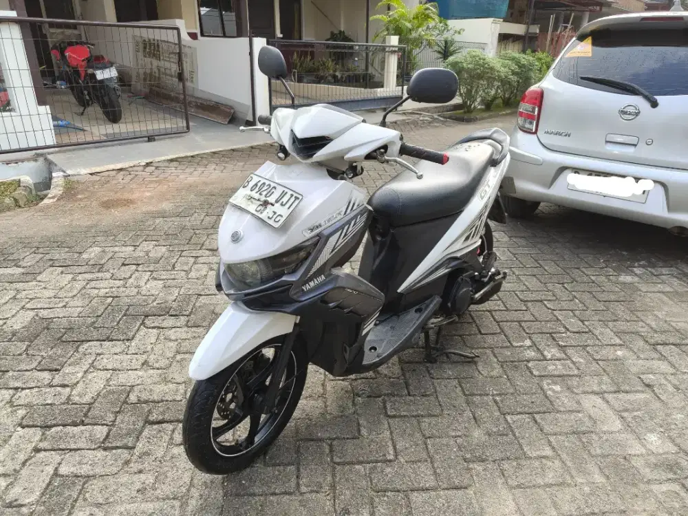 DIJUAL YAMAHA XEON 2014, 125cc PUTIH
