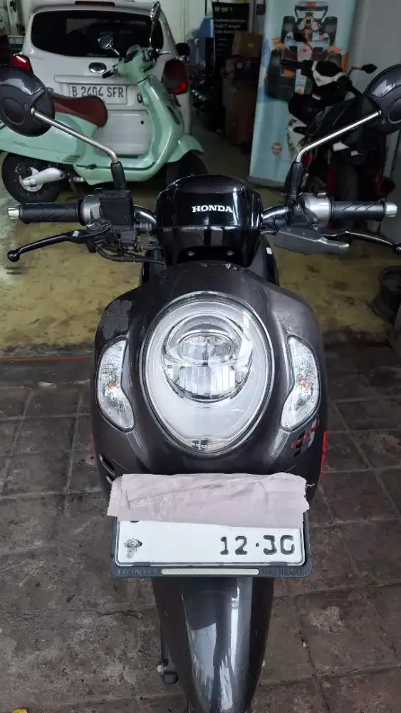 Dijual Motor Scoopy mulus Tahun 2020