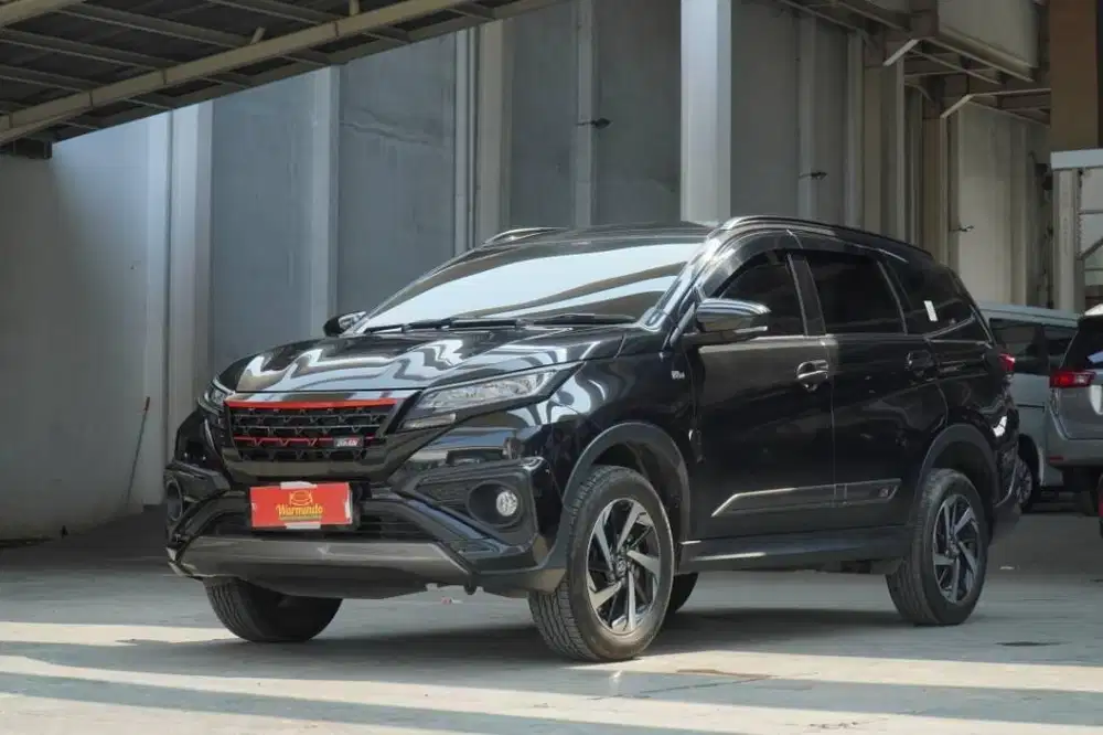Toyota Rush GR Sport Matic AT tahun 2023 hitam KM 14rb DP minim 43 jt