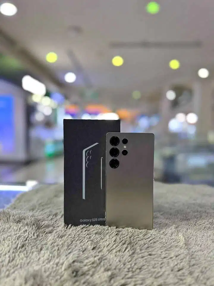 Samsung S25 Ultra 12/512 Sein Fullset