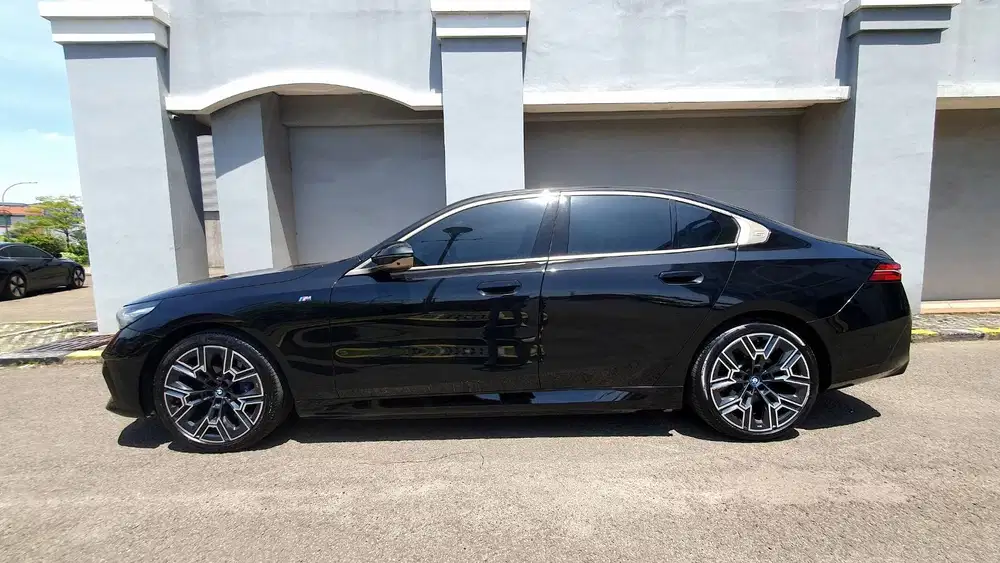 [ LOW KM 7RB ] BMW i5 i 5 eDrive 40 eDrive40 M Sport G60 2024/2025