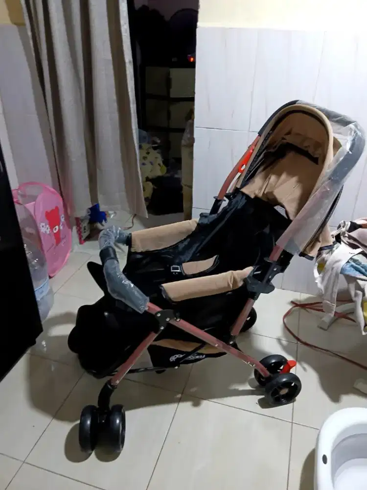 Stroller dua arah spacebaby