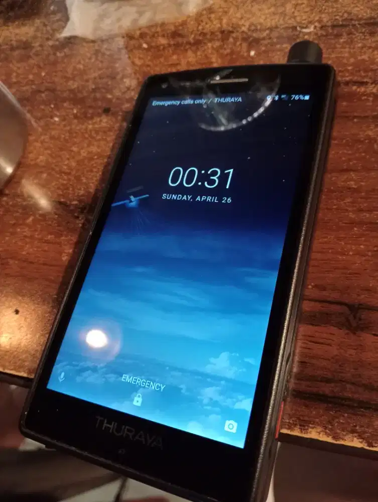 DIJUAL HP THURAYA X5-TOUCH ANTI AIR ANTI DEBU