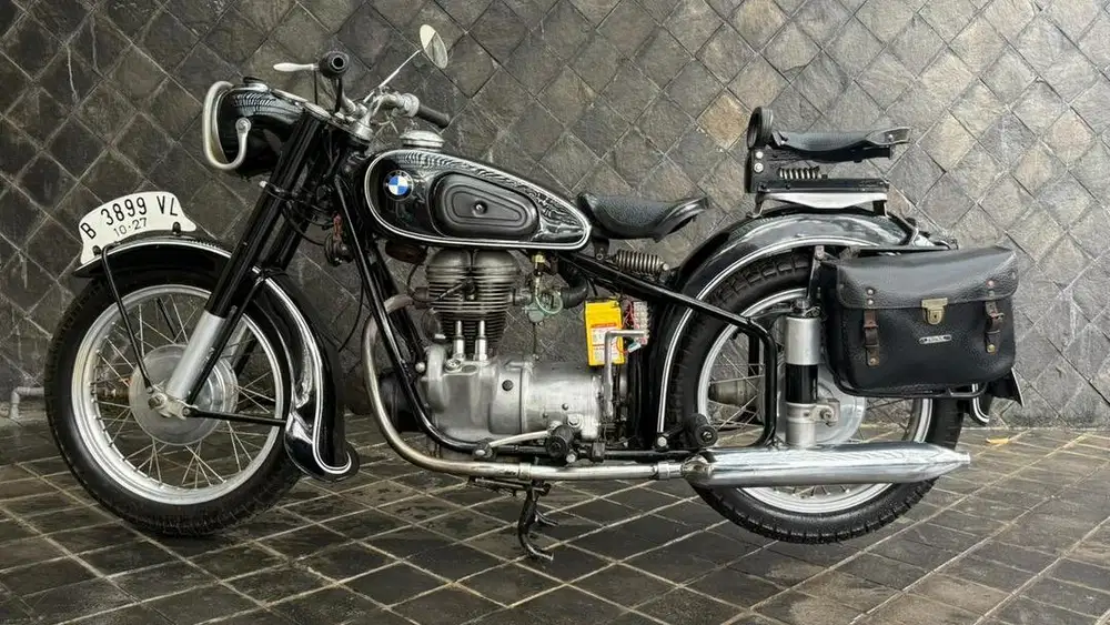 Jual lepas koleksi R-25 th 1950