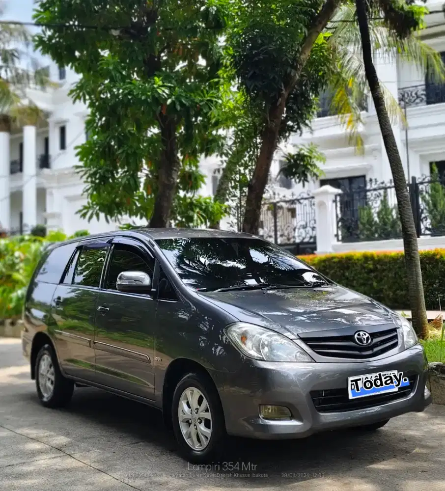 Toyota Innova G luxury manual bensin 2010