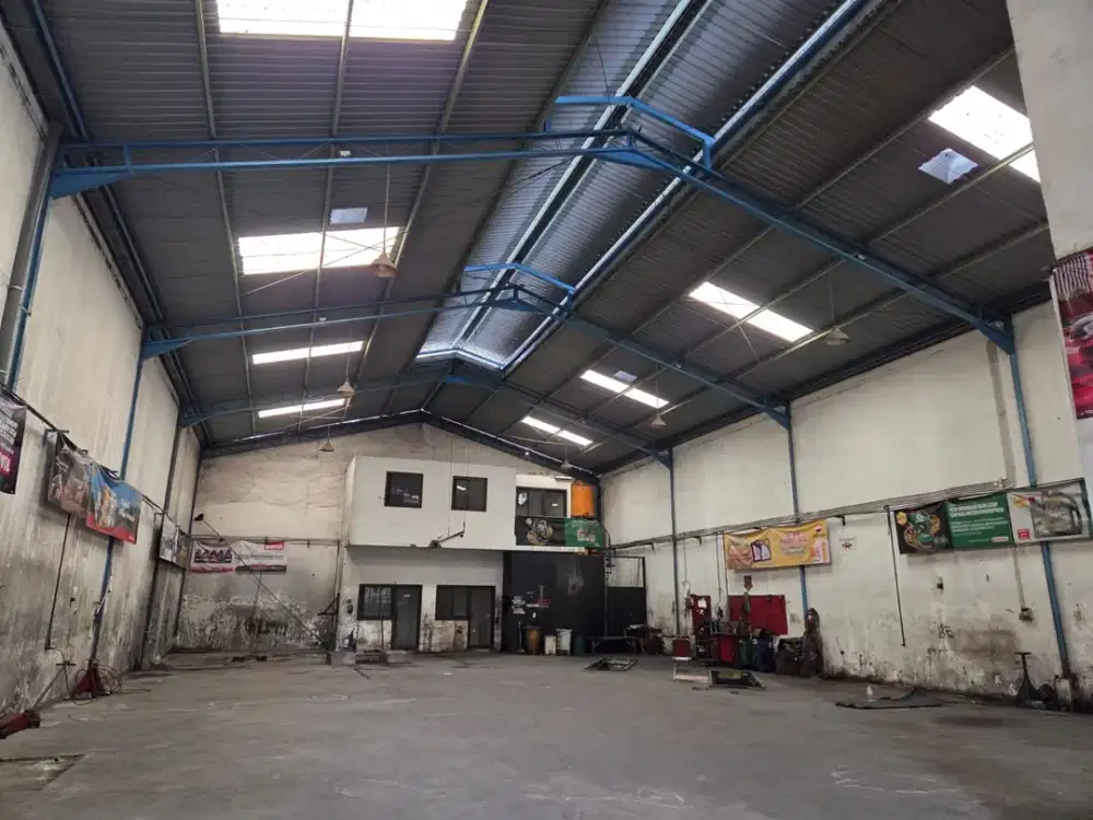 2063. Ex Bengkel Tenggilis Mejoyo , Rungkut Surabaya Timur  Depan parkir Ubaya