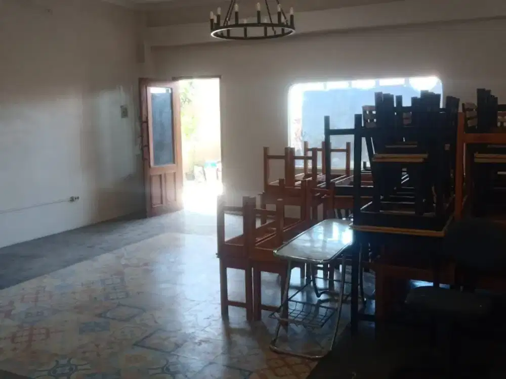 Ruko Strategis Kopo, Siap Pakai dengan Legalitas Lengkap