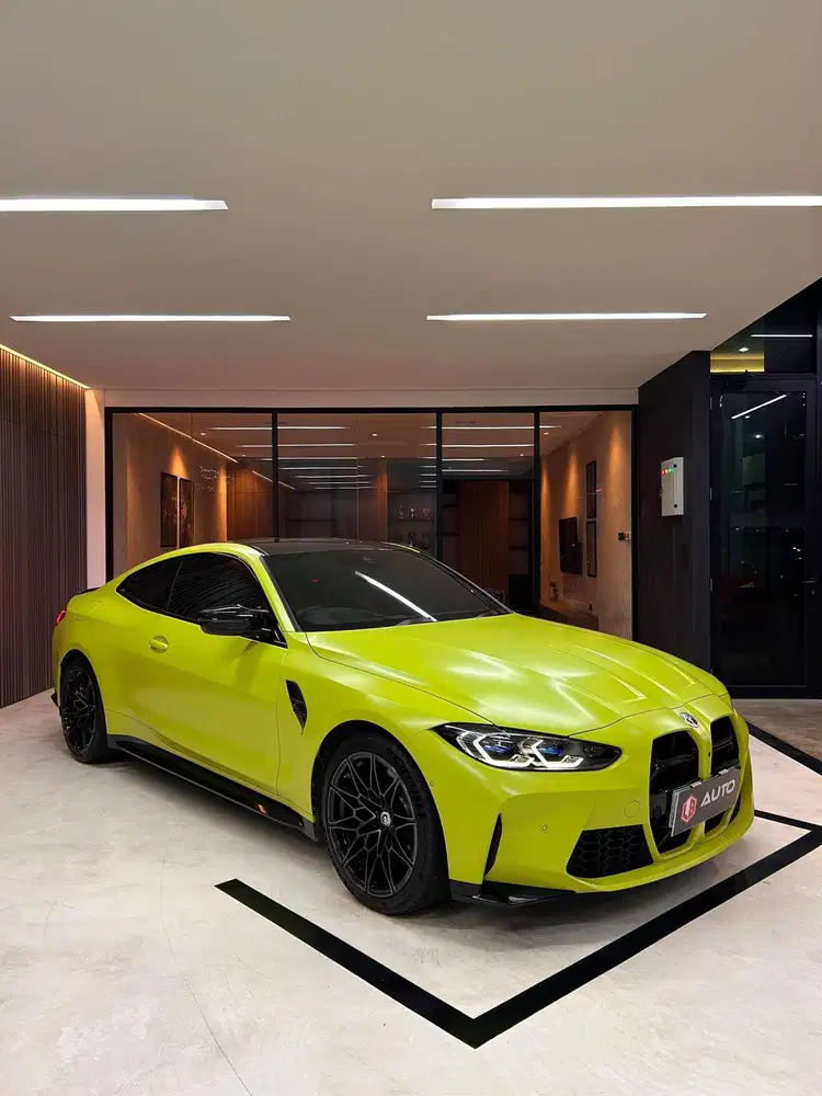 BMW M4 Competition Coupe AT 2023 Kuning B9SJC Km15rb Nik 2022