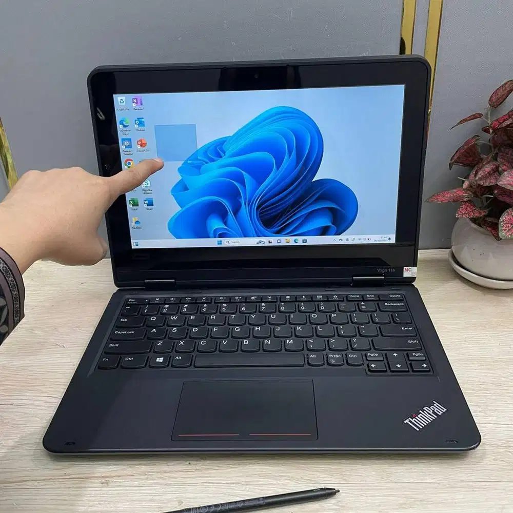 laptop lenovo thinkpad yoga 11e core i5 gen 8 touchscreen DL-ETM